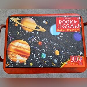 Usborne Solar System Puzzle & Book Set - Vibrant Space Adventure 200 Pieces